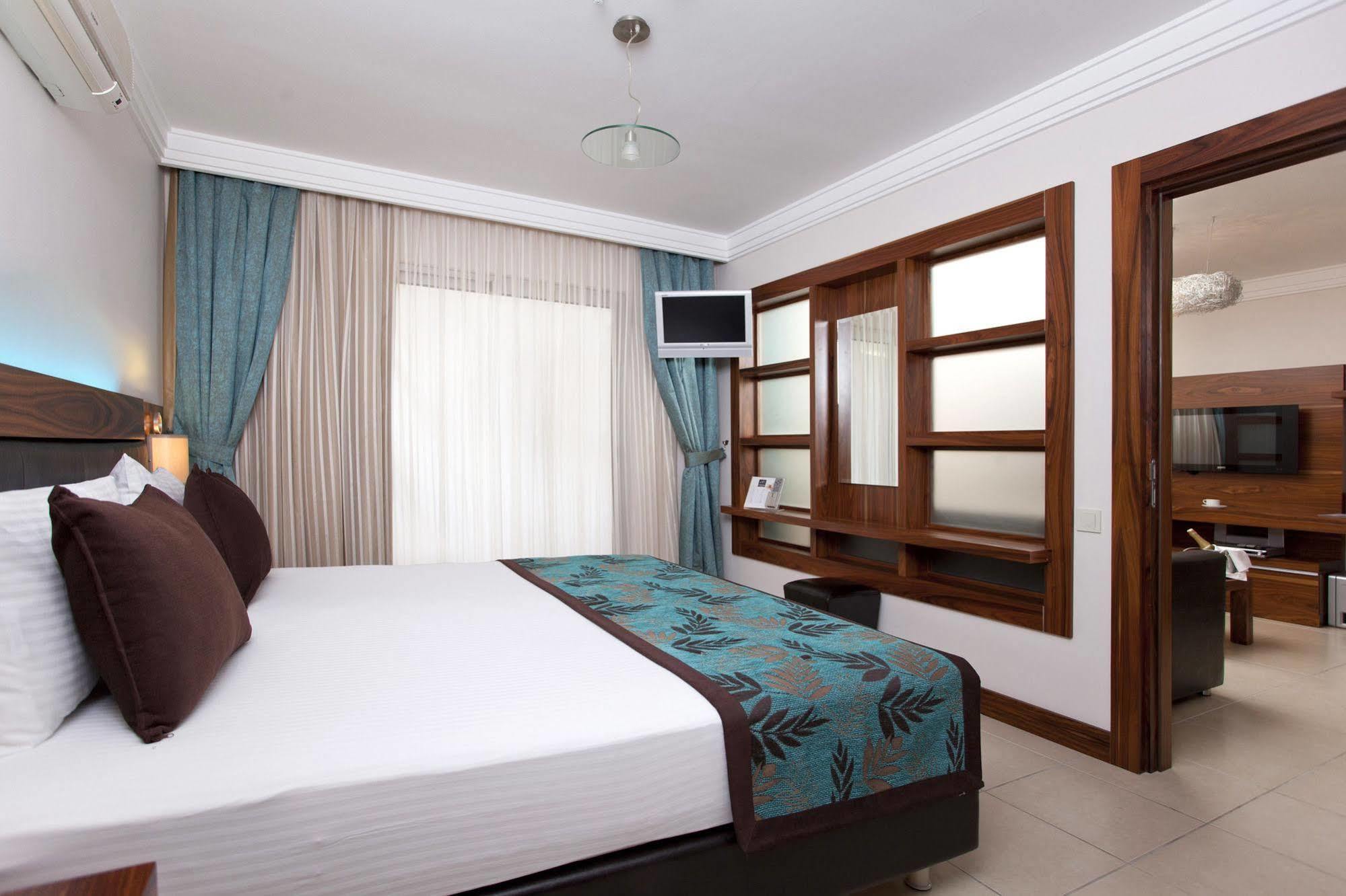 Xperia Grand Bali Hotel (Adults Only) Alanya Bagian luar foto