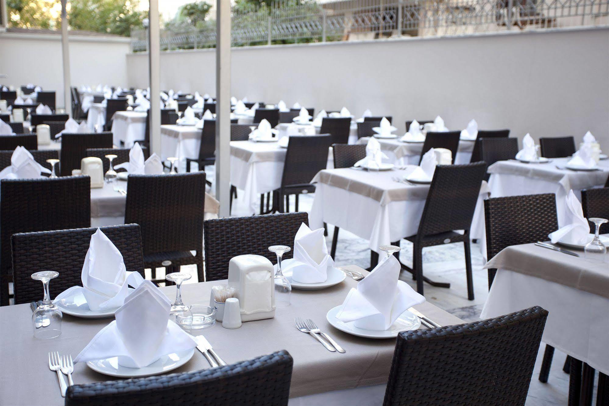 Xperia Grand Bali Hotel (Adults Only) Alanya Bagian luar foto